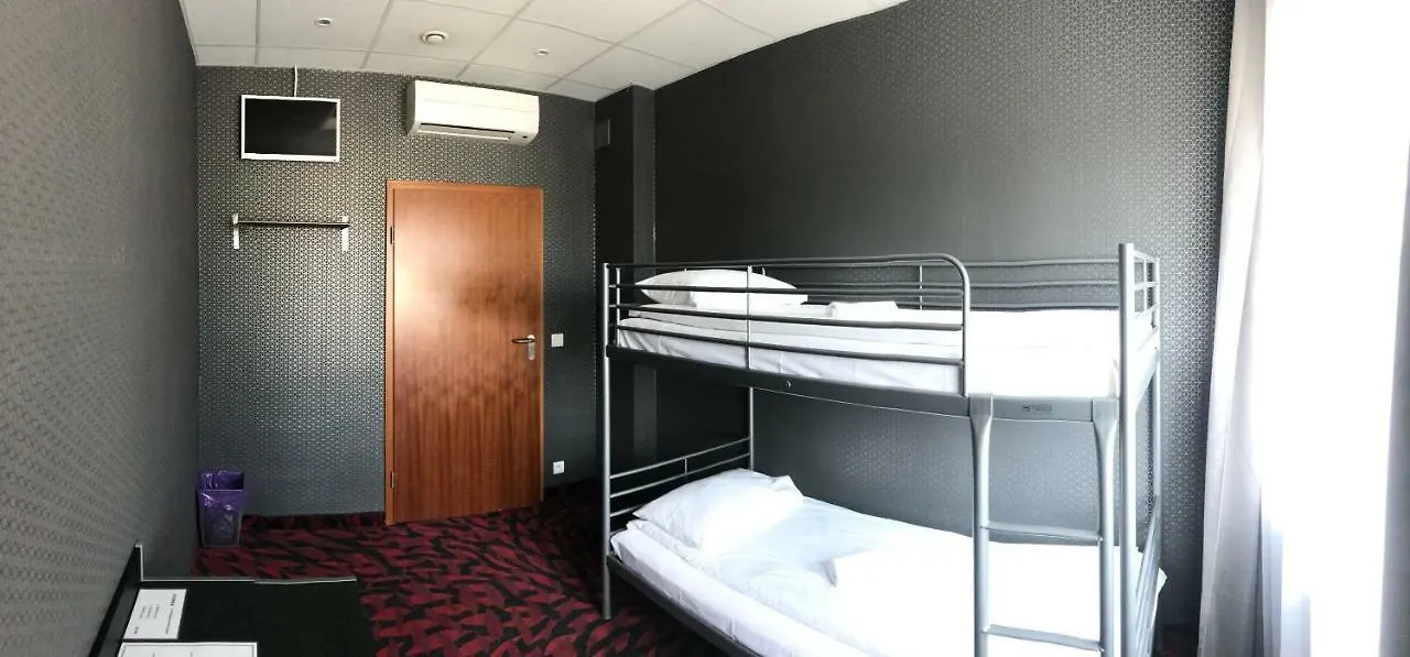 Loft Car Factory Hostel Warsaw