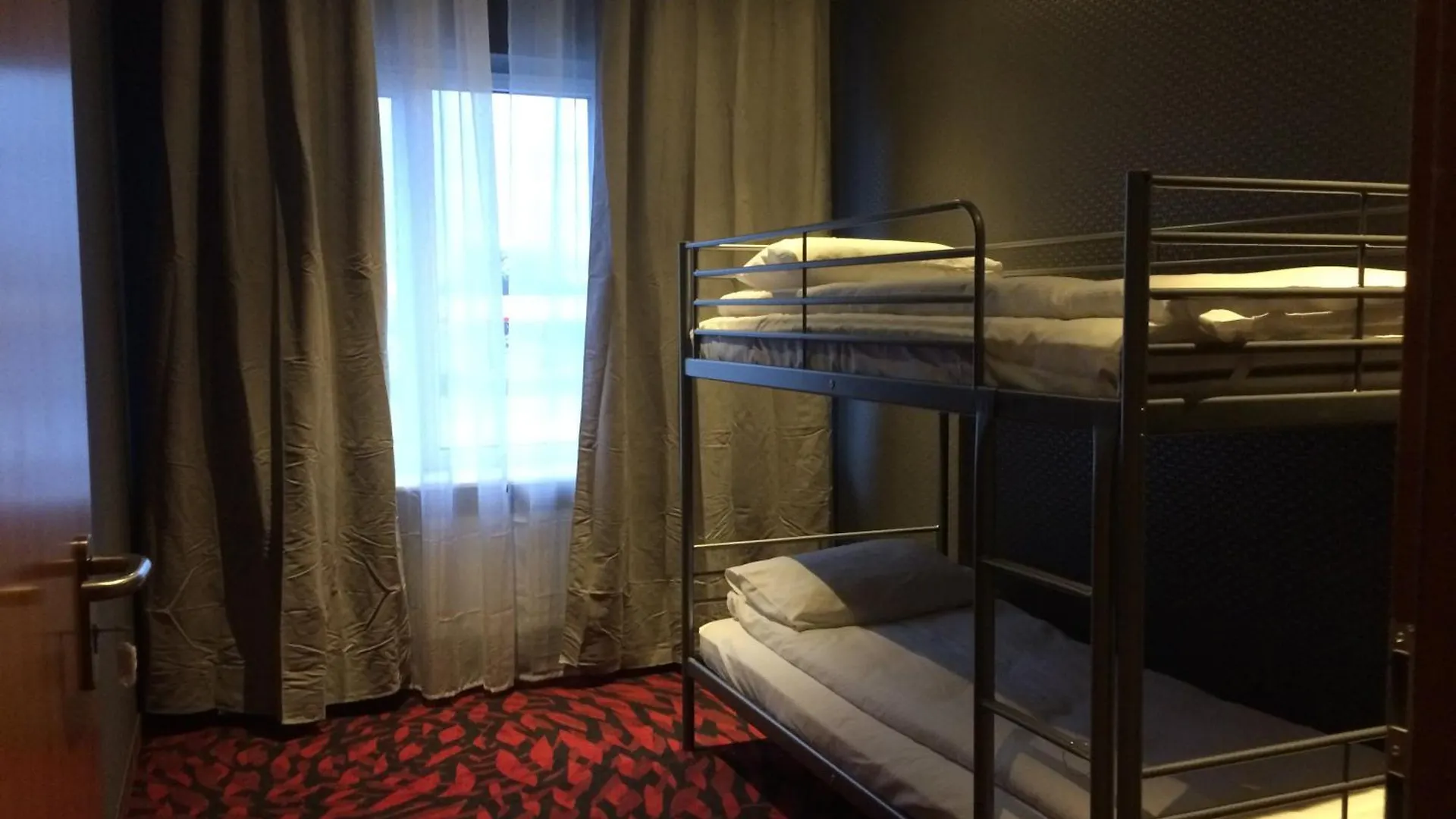 Loft Car Factory Hostel Warsaw